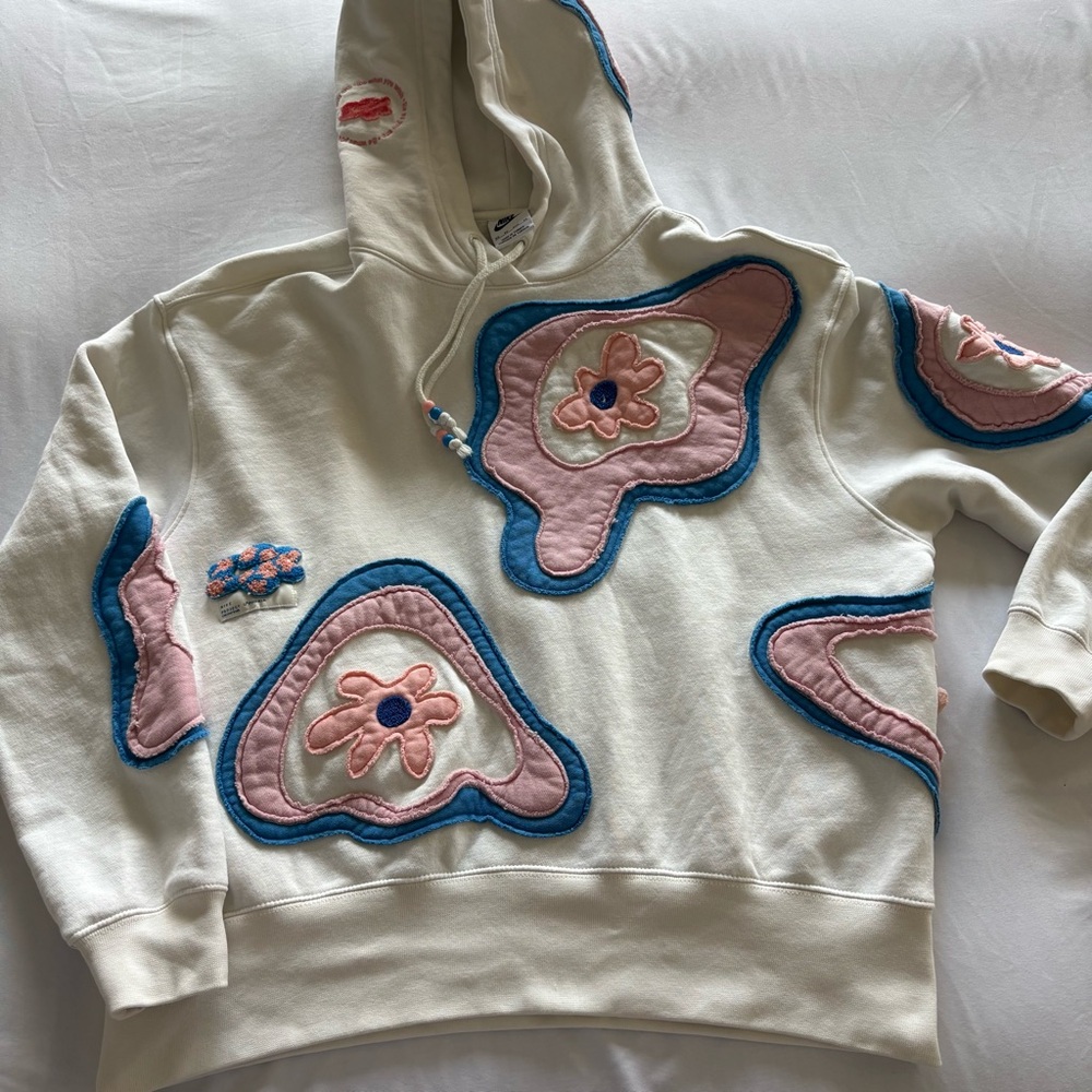 Nike Sportswear Project Uphoria Fleece Hoodie Sail Color Floral Patches - Picture 3 of 14